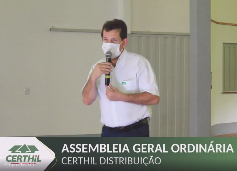 Presidente da Certhil - Celso Benedetti coordena os trabalhos da assembleia