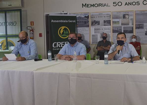 Associados reelegeram o presidente Joo Alderi do Prado, junto com o vice Umberto Toazza e o secretrio Edlson Guzzo