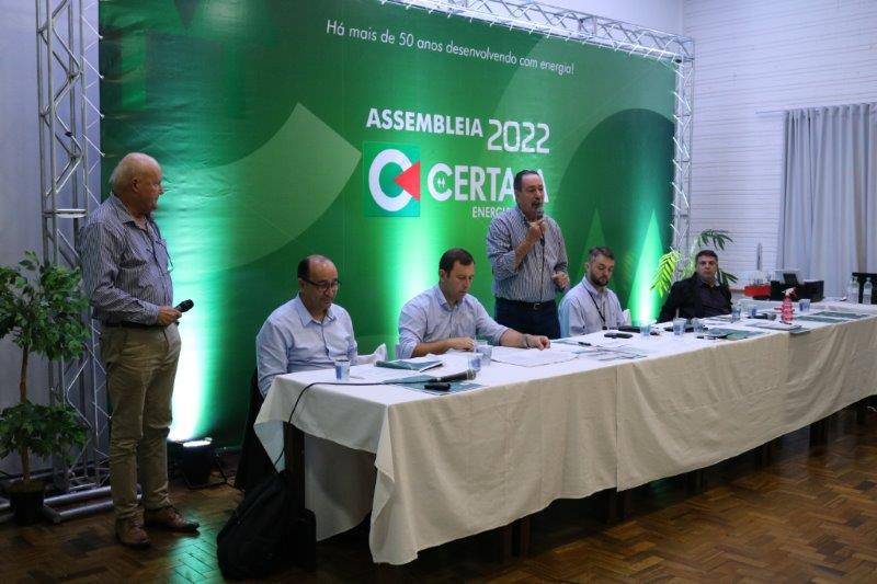 Presidente Renato fala na abertura da assembleia