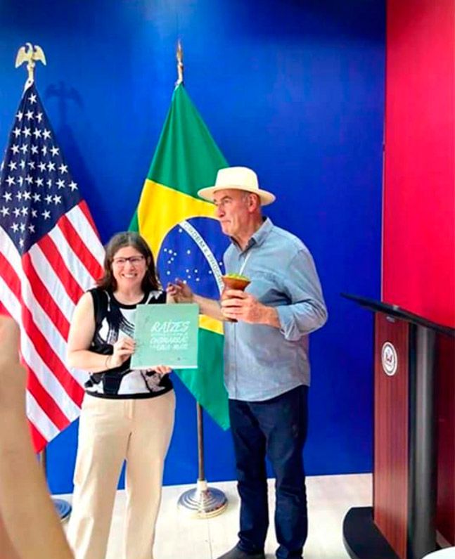 Carrie Muntean (Cônsul EUA) e Álvaro Pompermayer