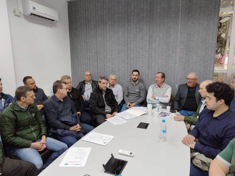 Vrias cooperativas presentes