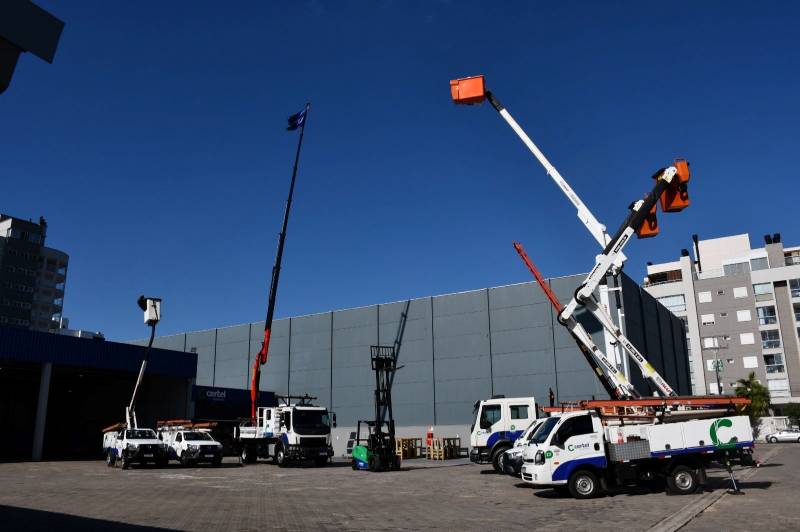 Certel investimentos em pessoas e equipamentos