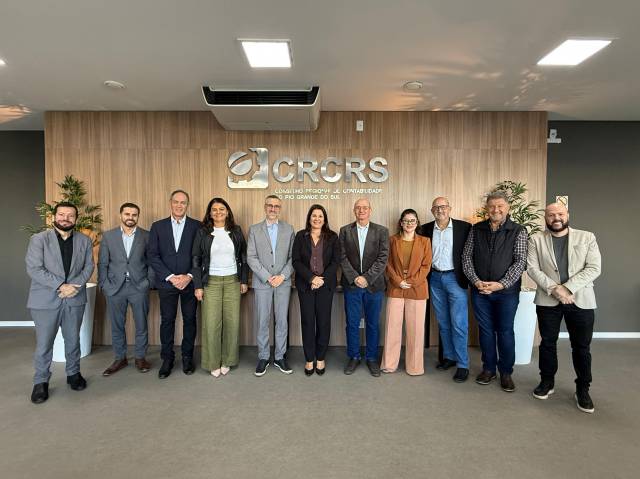 Sincovat e Sescon VT visitam presidência do CRCRS e reforçam parceria institucional