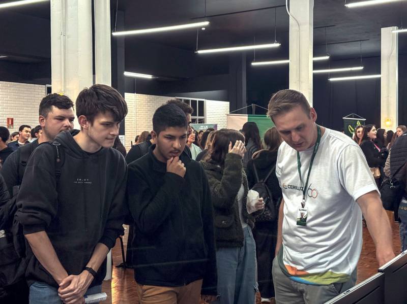 Ceriluz aprendizado de jovens